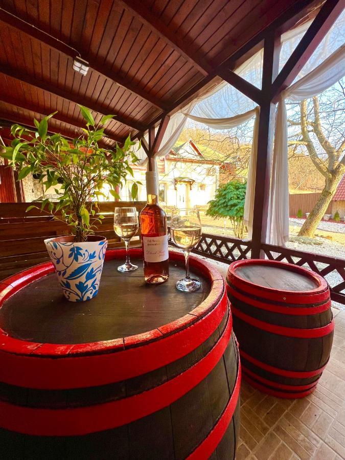 Zoeld Sziget Wellness Bed & Breakfast Egerszalok Ngoại thất bức ảnh